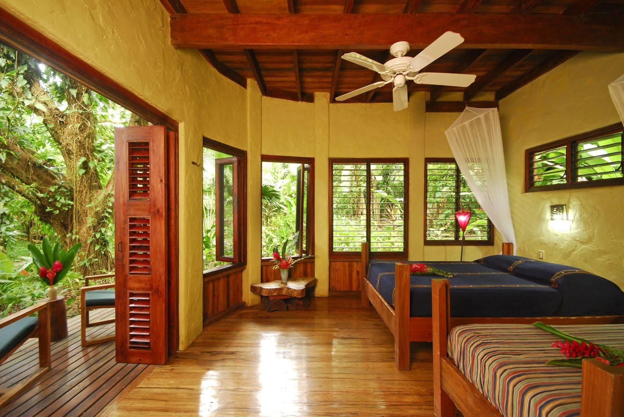 Playa Nicuesa Rainforest Eco Sanctuary Golfito Exterior photo